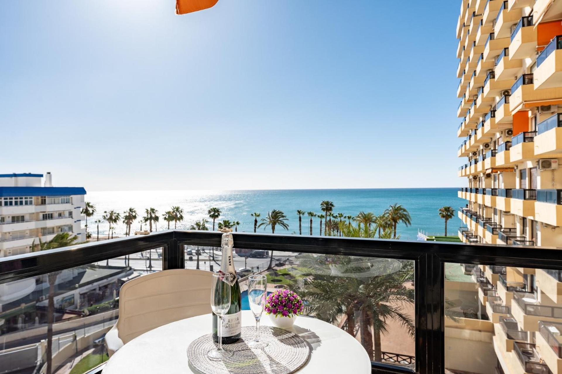 Malagasuite New Aloha Playa Benalmádena Eksteriør bilde